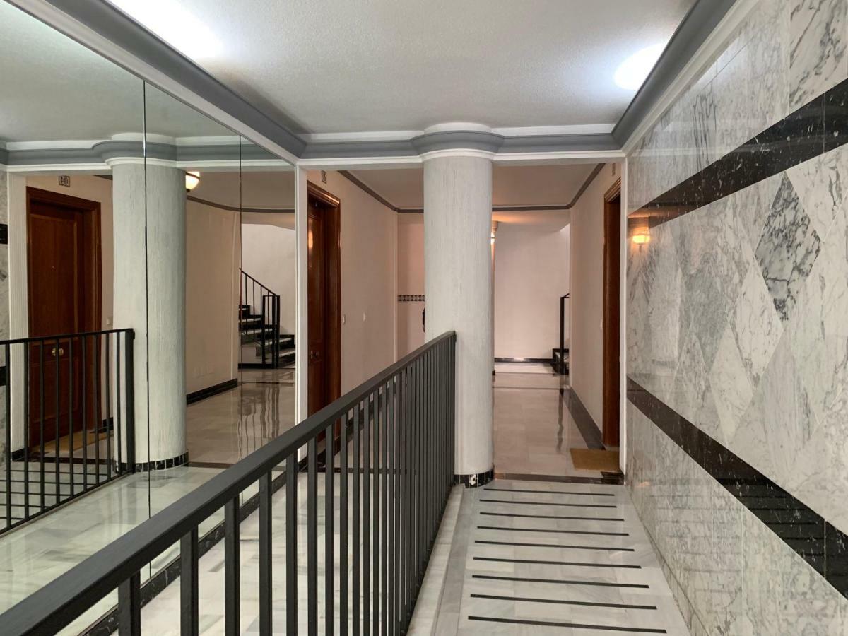 Ronda Chic Apartments - C/ Lauria - Centro Ciudad Luaran gambar